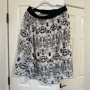 LuLaRoe Black and White Lined Skirt